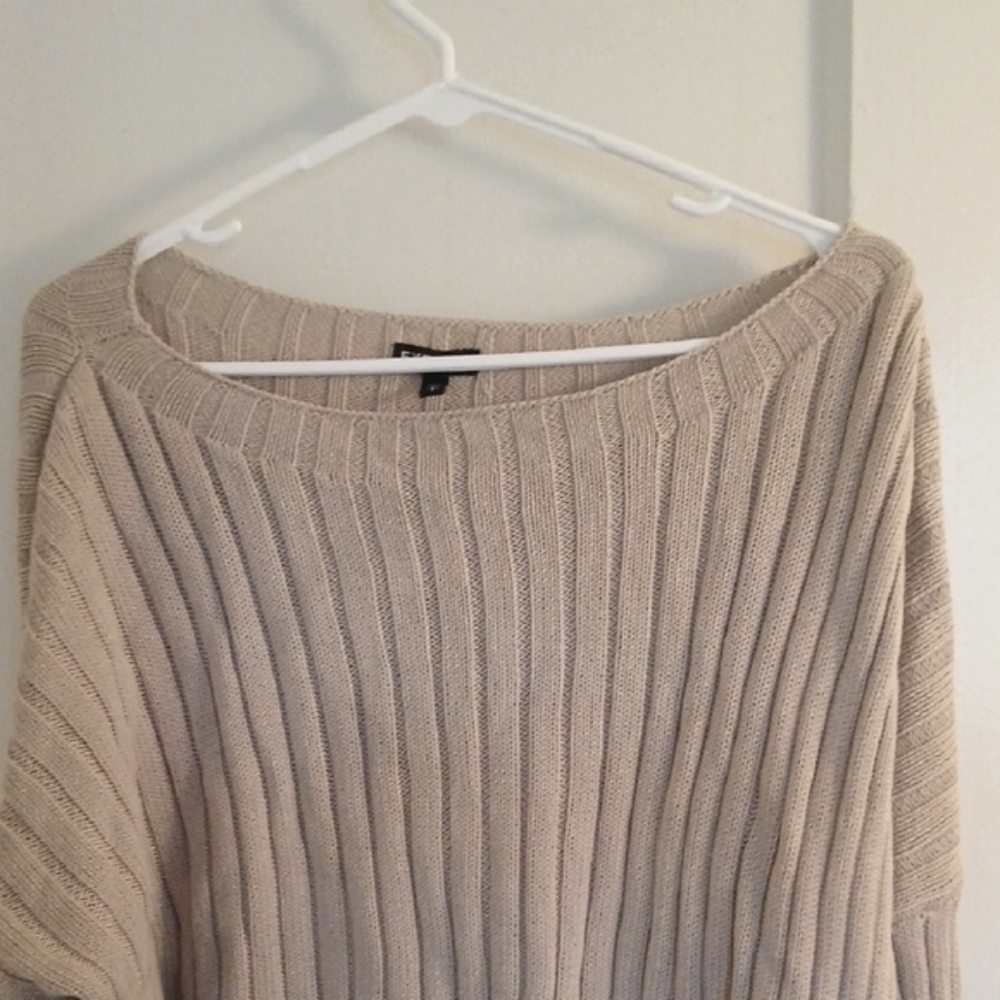 Express Women's Ribbed Sweater - Picture 4 of 9